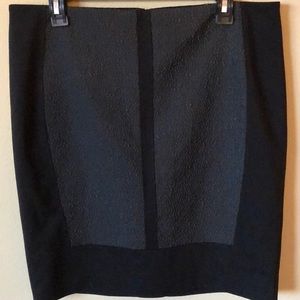 Tahari Black Textured Panelled Pencil Skirt - Size 12